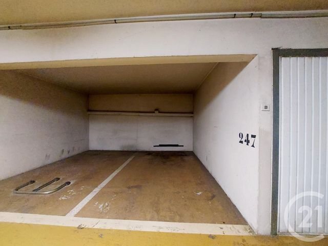 parking à louer - 10.0 m2 - PARIS - 75013 - ILE-DE-FRANCE - Century 21 Arago - Les Gobelins